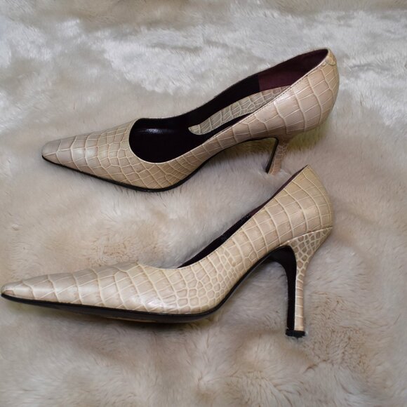 Via Spiga Beige Croc Embossed Stiletto Pumps Size 8 Square Toe Heels - Picture 2 of 15